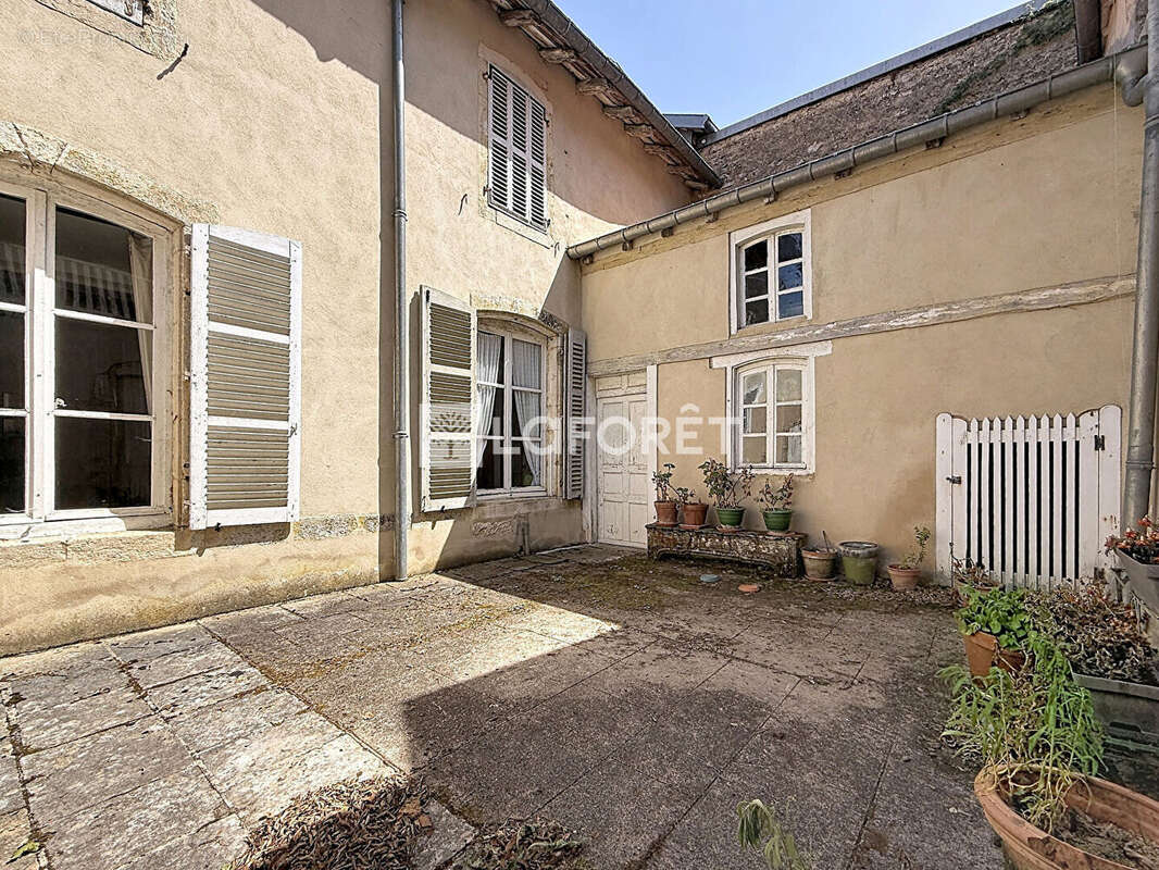 Maison à BOURMONT
