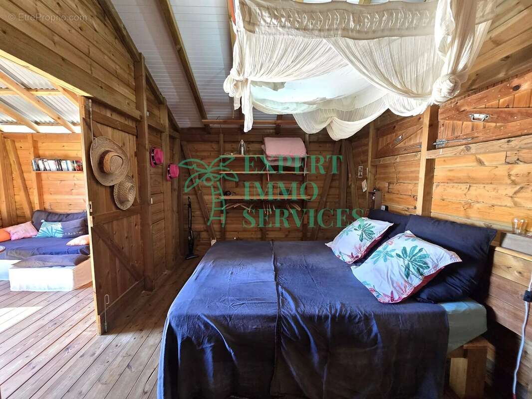 Maison à CAPESTERRE-DE-MARIE-GALANTE