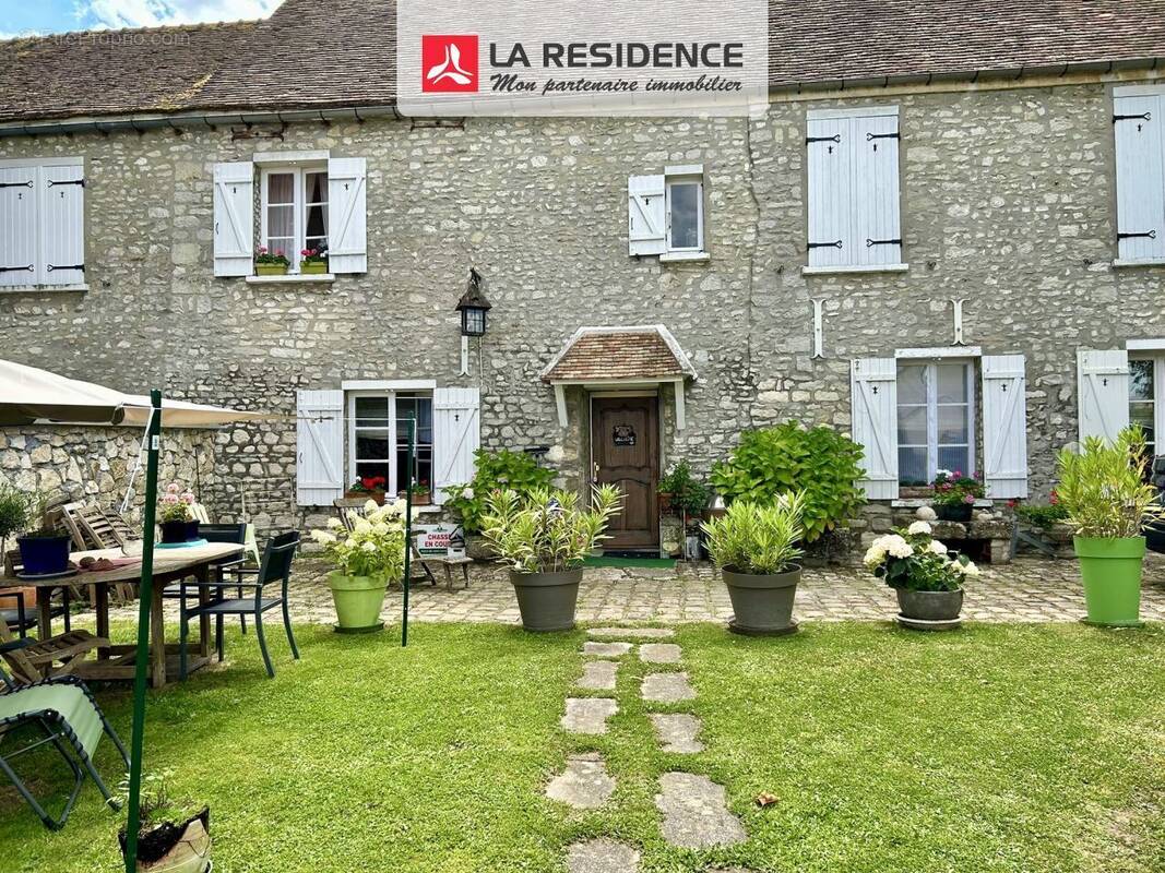 Maison à MONTAINVILLE