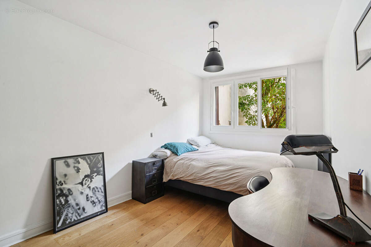 Appartement à PARIS-20E