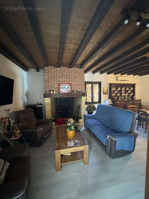 Maison à CENAC-ET-SAINT-JULIEN