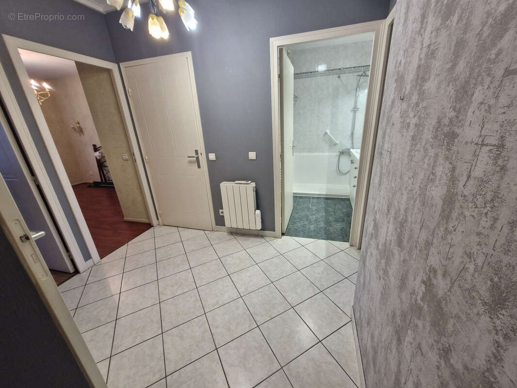 Appartement à BRON