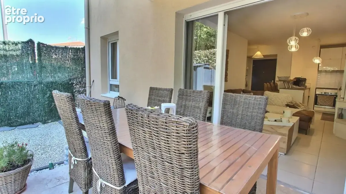 Le Luc en Provence- Appartement T2  meublé de 38 m2 avec terrasse et Jardin + parking privatif - photo 4