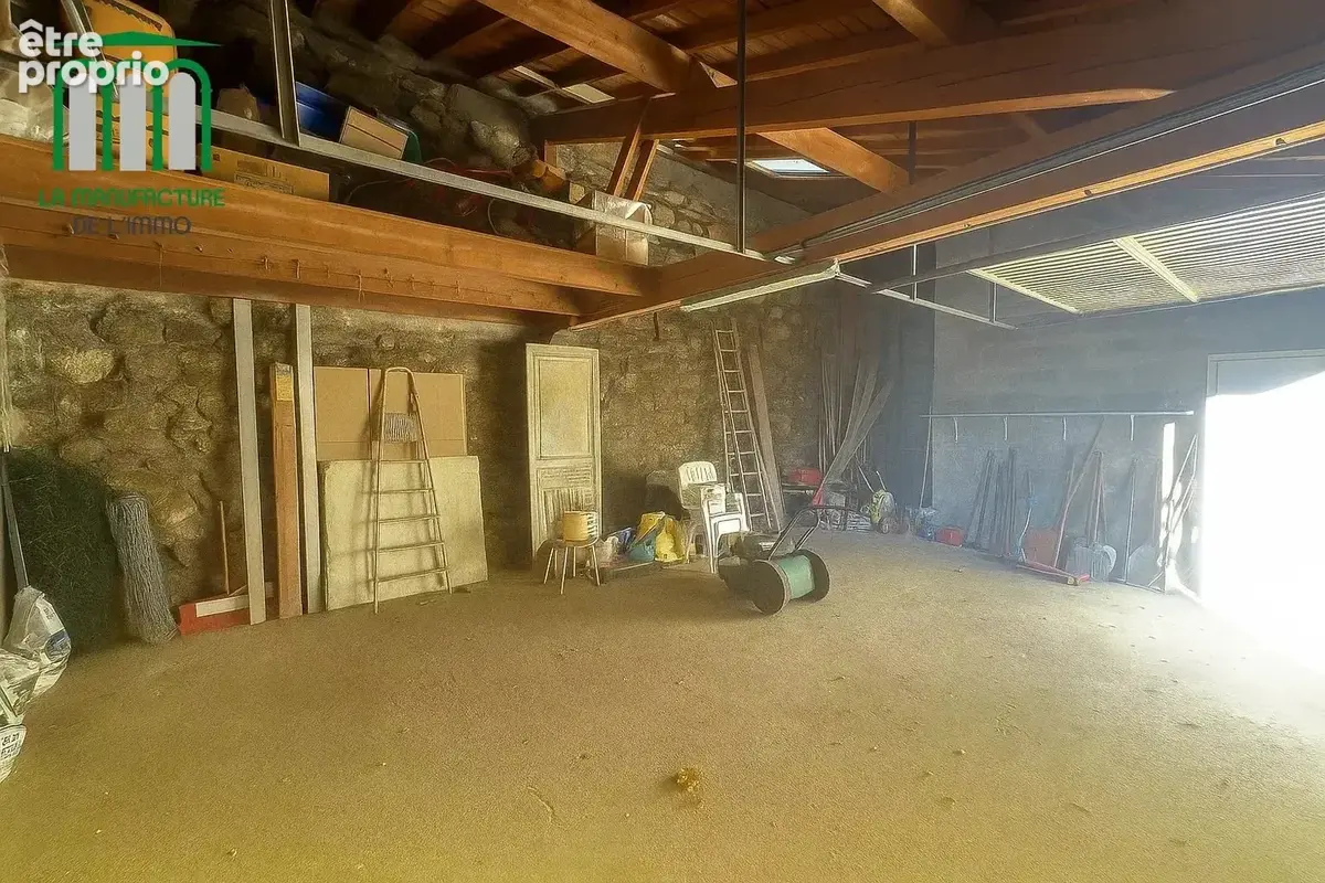 Maison avec hangard et garages secteur terrenoire proche des acces autoroutier - photo 27