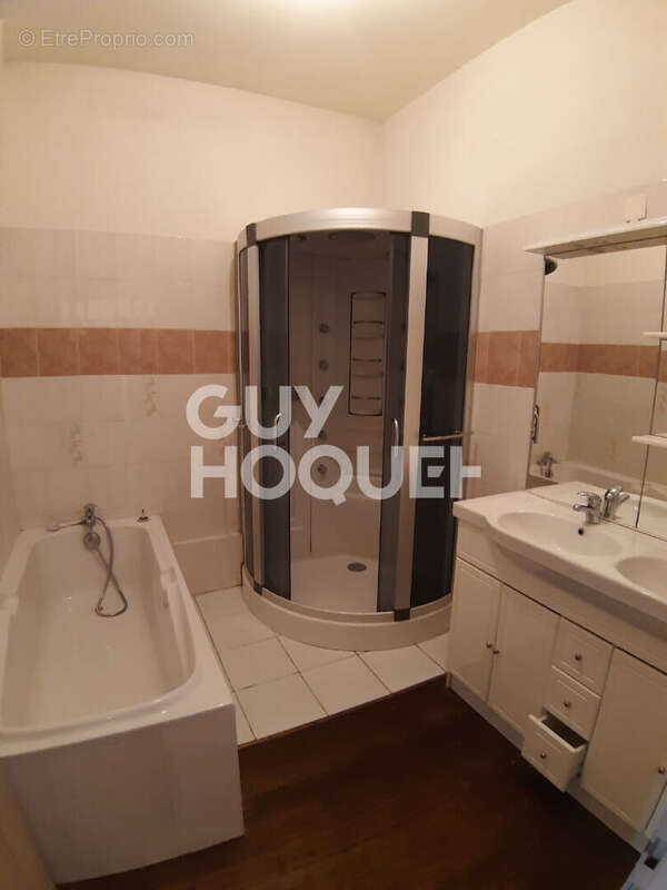 Appartement à VALS-LES-BAINS