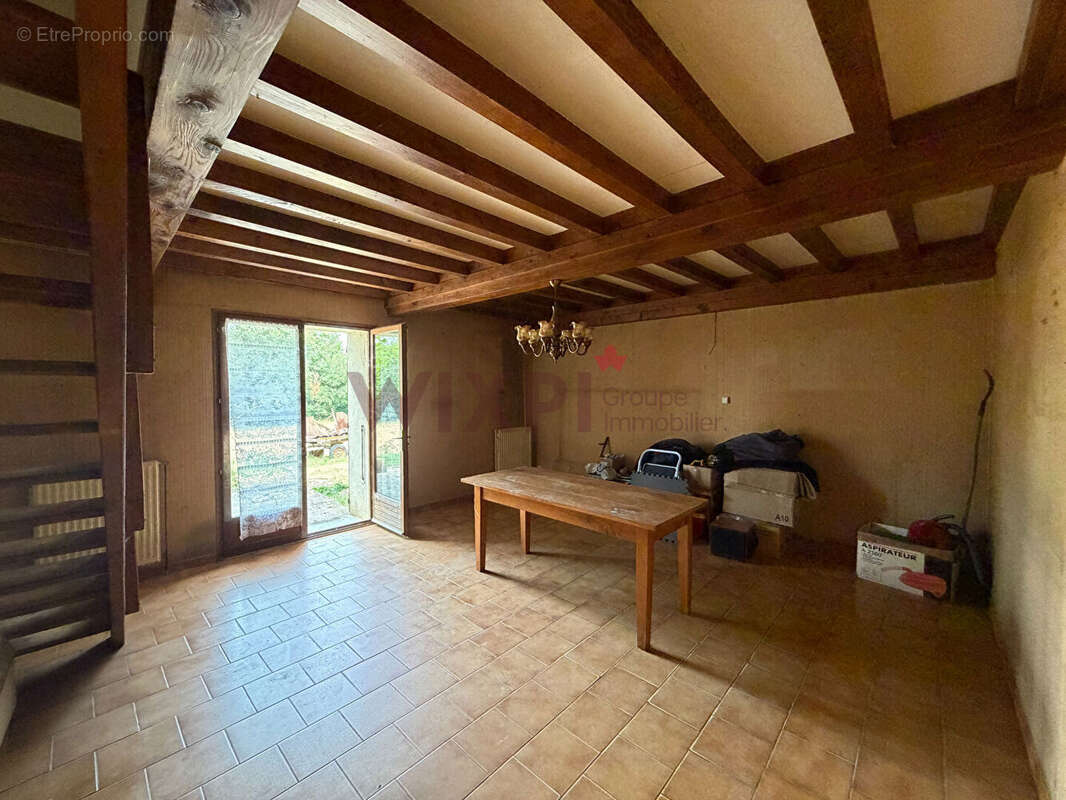 A vendre ferme de 190m² avec terrain de 11000m² - photo 7