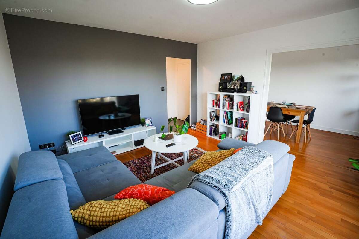 Appartement 71 m² à Montlucon  - photo 2