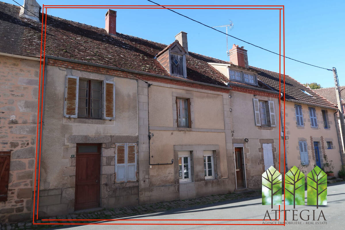 Maison à CHATELUS-MALVALEIX