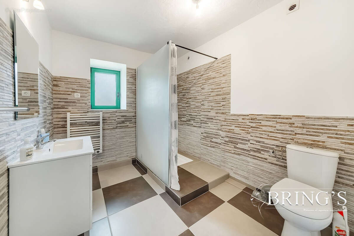 Maison 114 m² à Larre  - photo 8