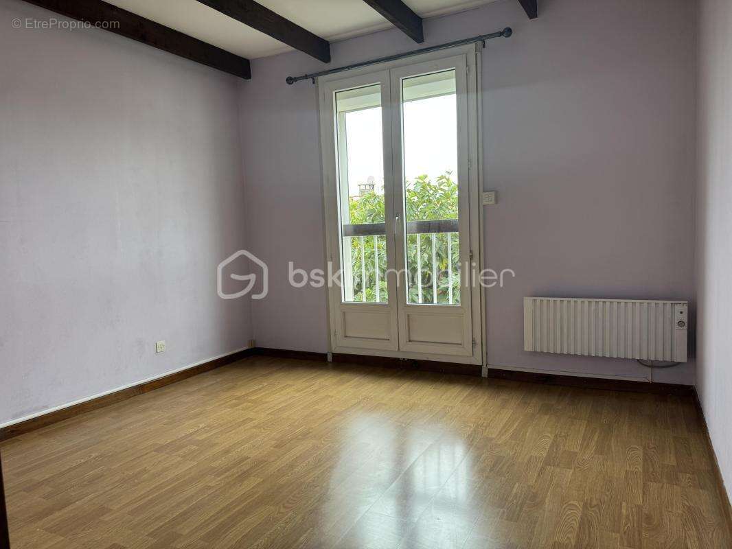 Exclusivité – maison familiale avec jardin arboré, garage et double terrasse – conilhac-corbières - photo 9