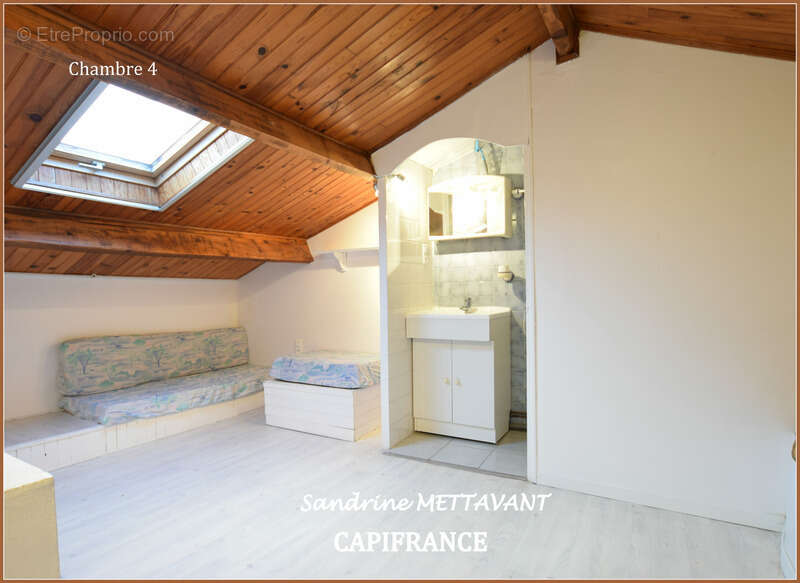 Maison à SAINT-THIBERY