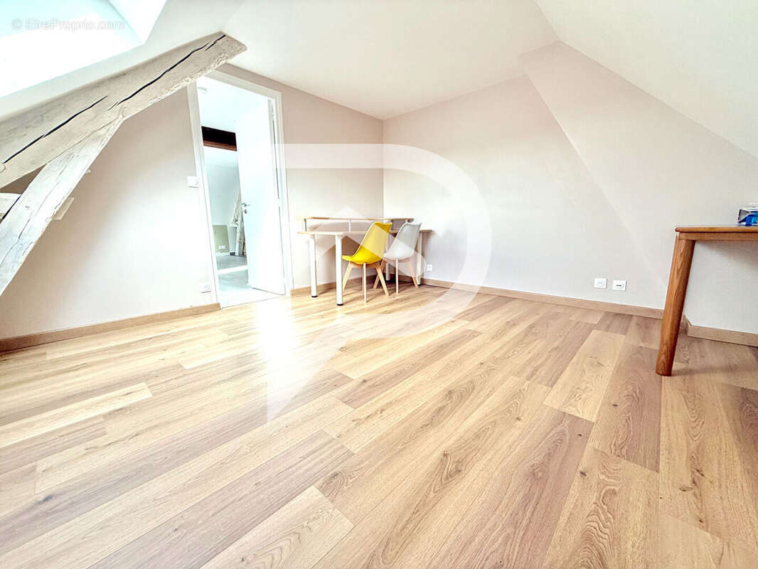 Appartement à MONTATAIRE