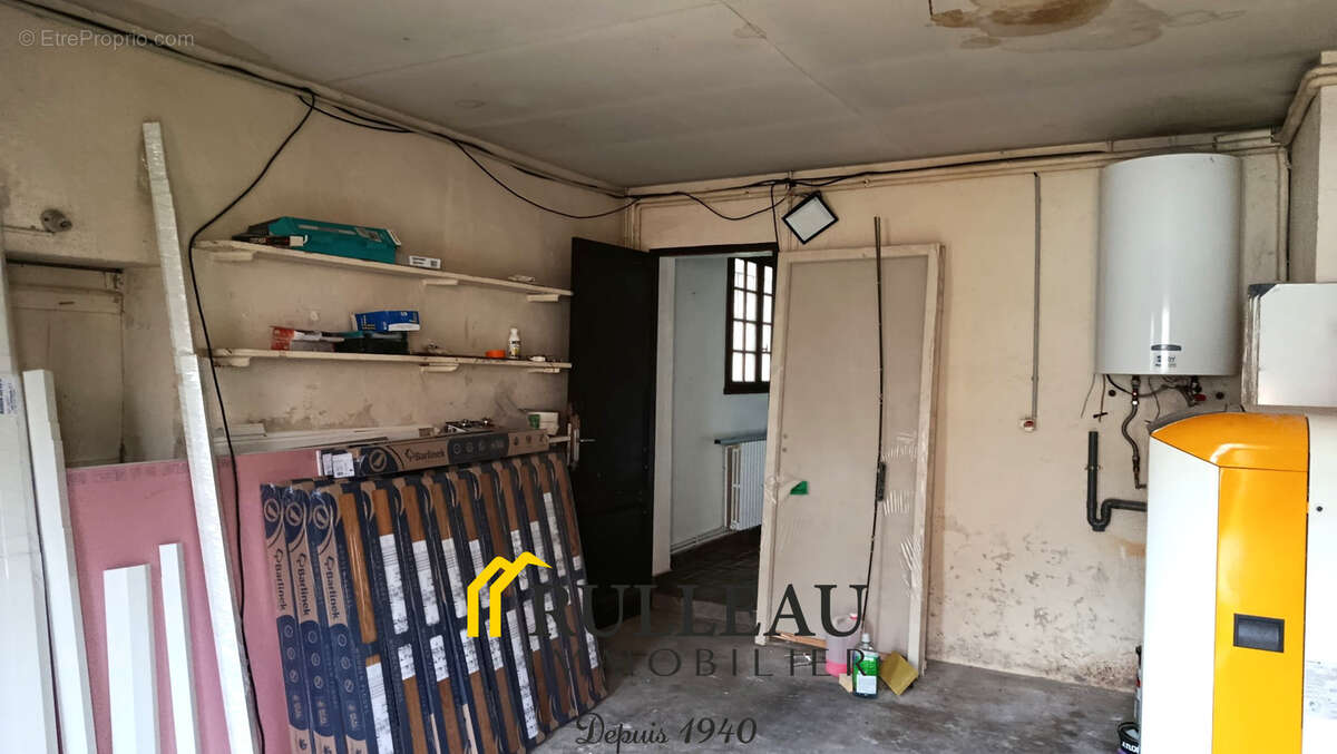 Maison et dépendance à Laruscade - photo 14