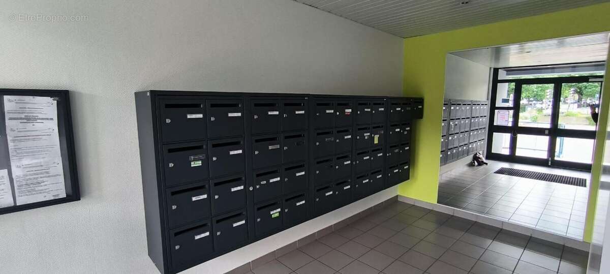 Photo 8 - Appartement à LE CHAMBON-FEUGEROLLES