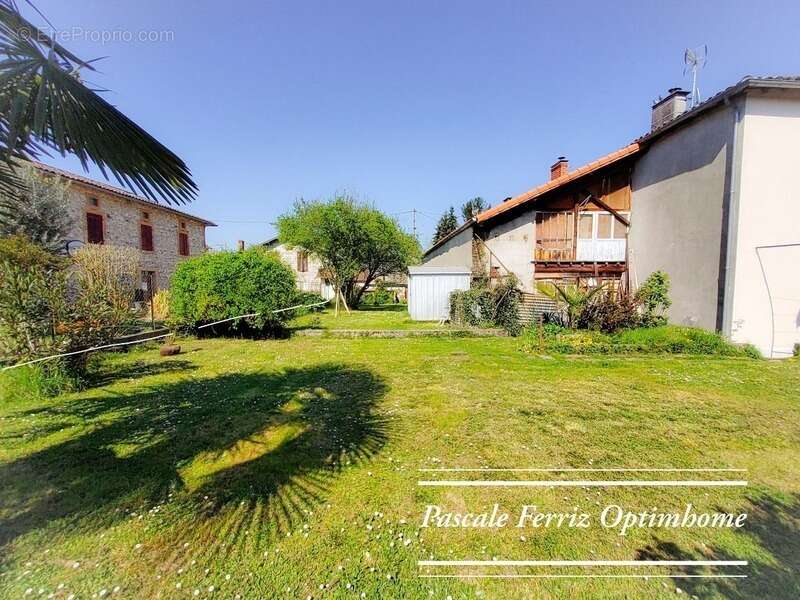 Maison à MAZERES-SUR-SALAT