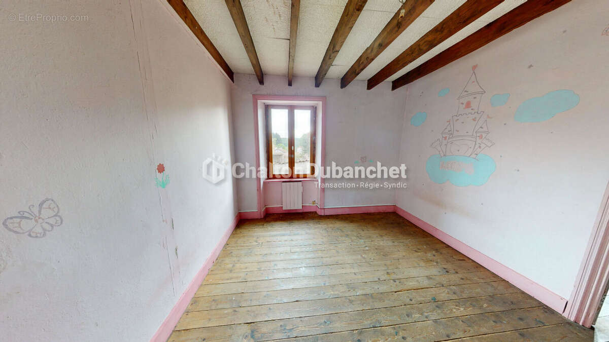 Maison à CHIRASSIMONT
