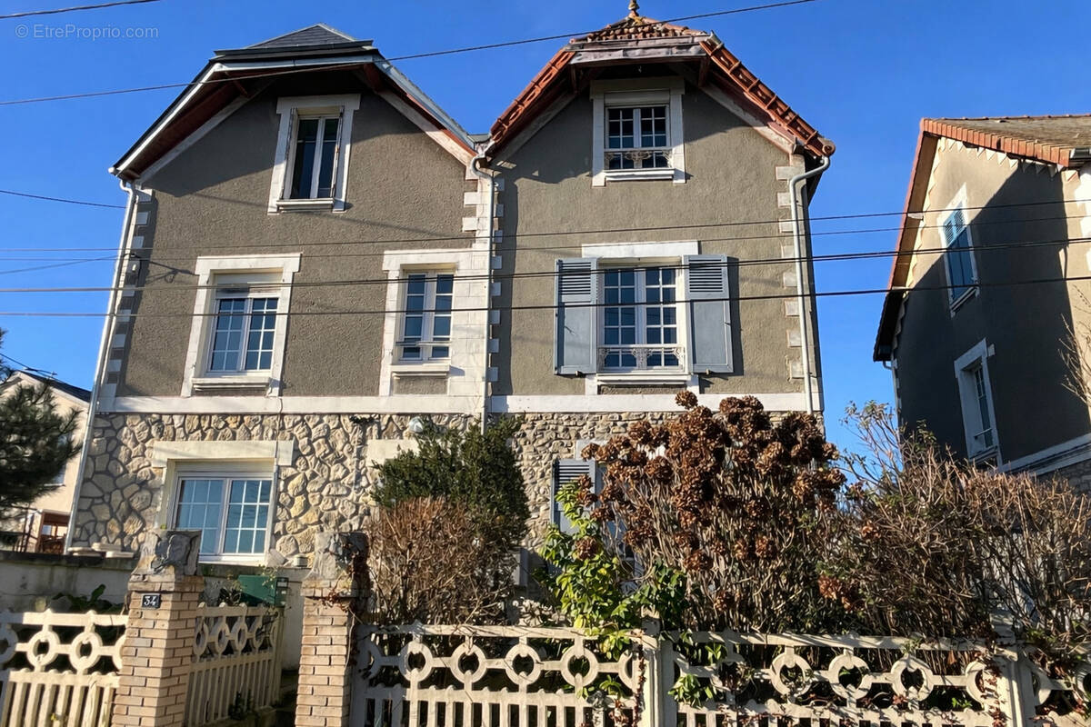 Maison à PORT-EN-BESSIN-HUPPAIN