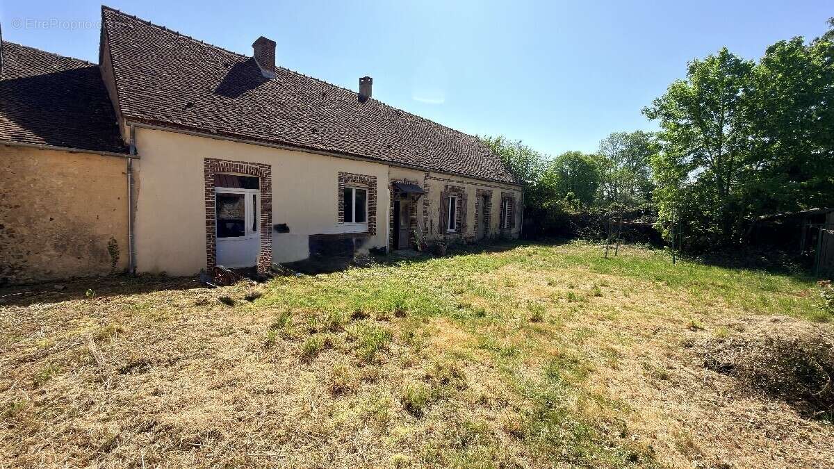 Maison à LES MENUS
