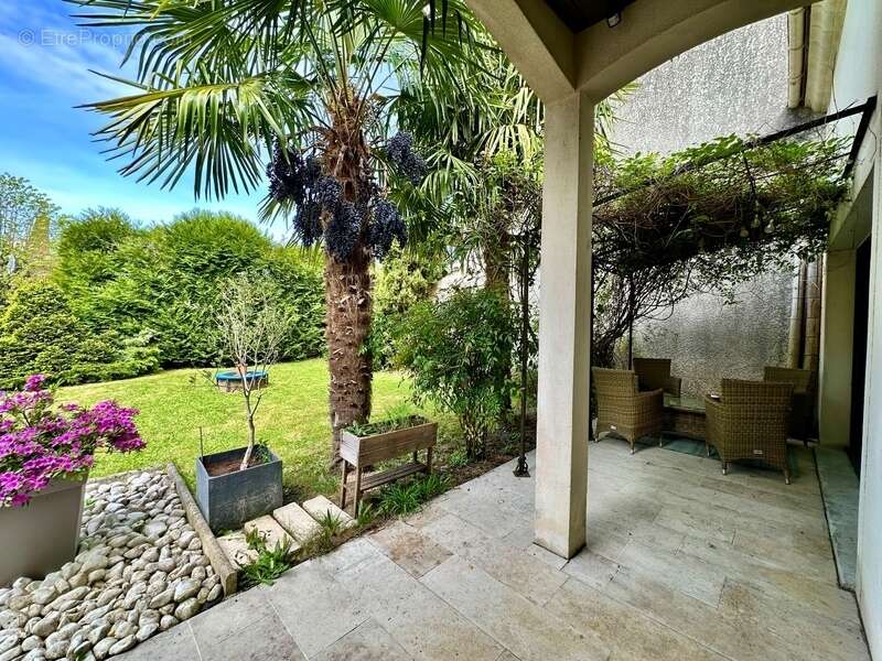 Maison à GIF-SUR-YVETTE