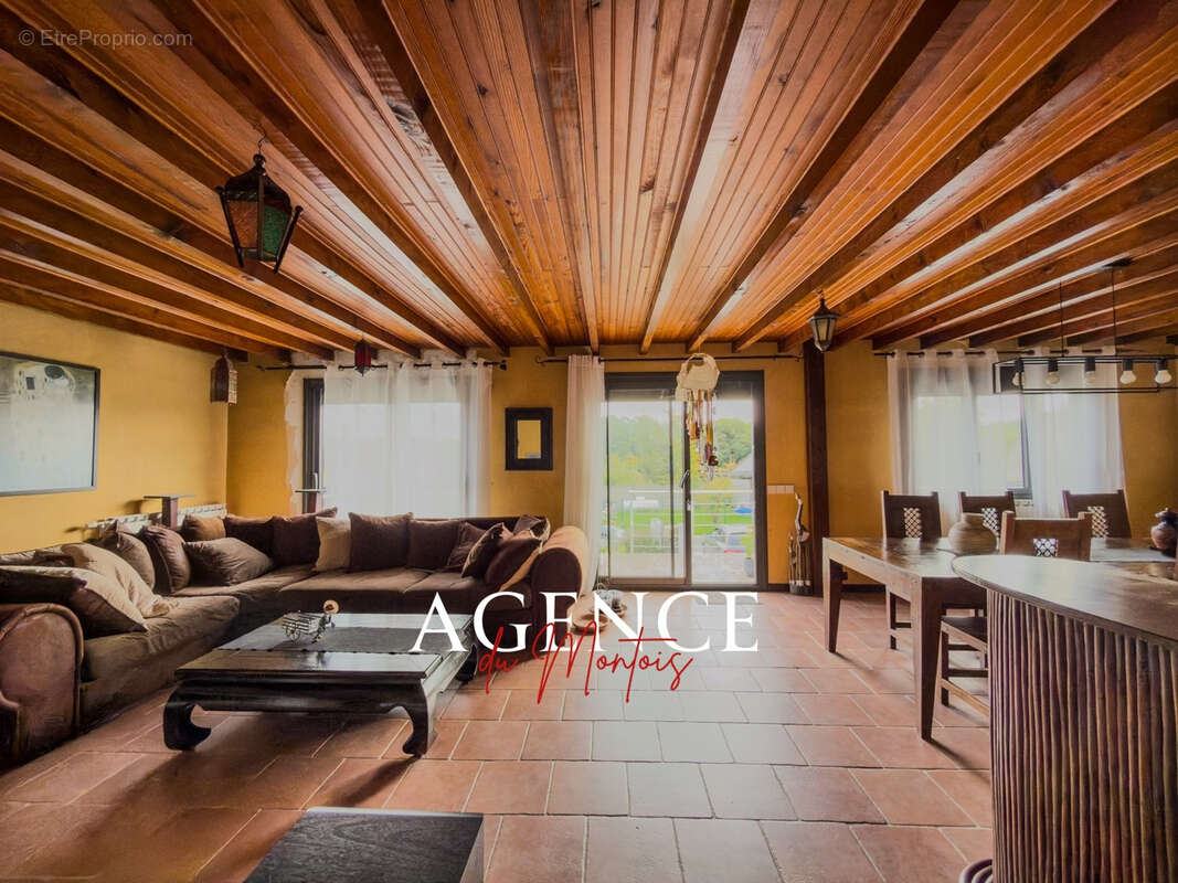 Maison à DONNEMARIE-DONTILLY