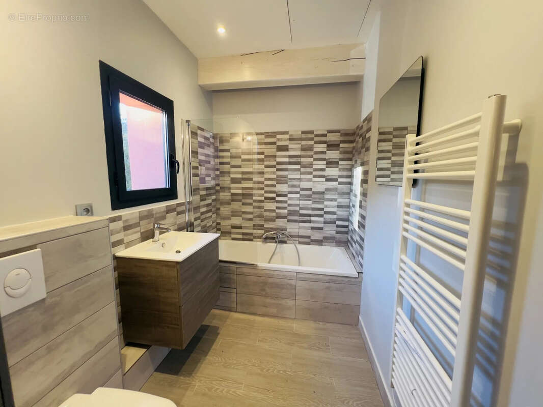 Propriété de charme à 6 suites parentales + logement indépendant à Vue panoramique - Terrain 10 000 m2 à Brign - photo 17