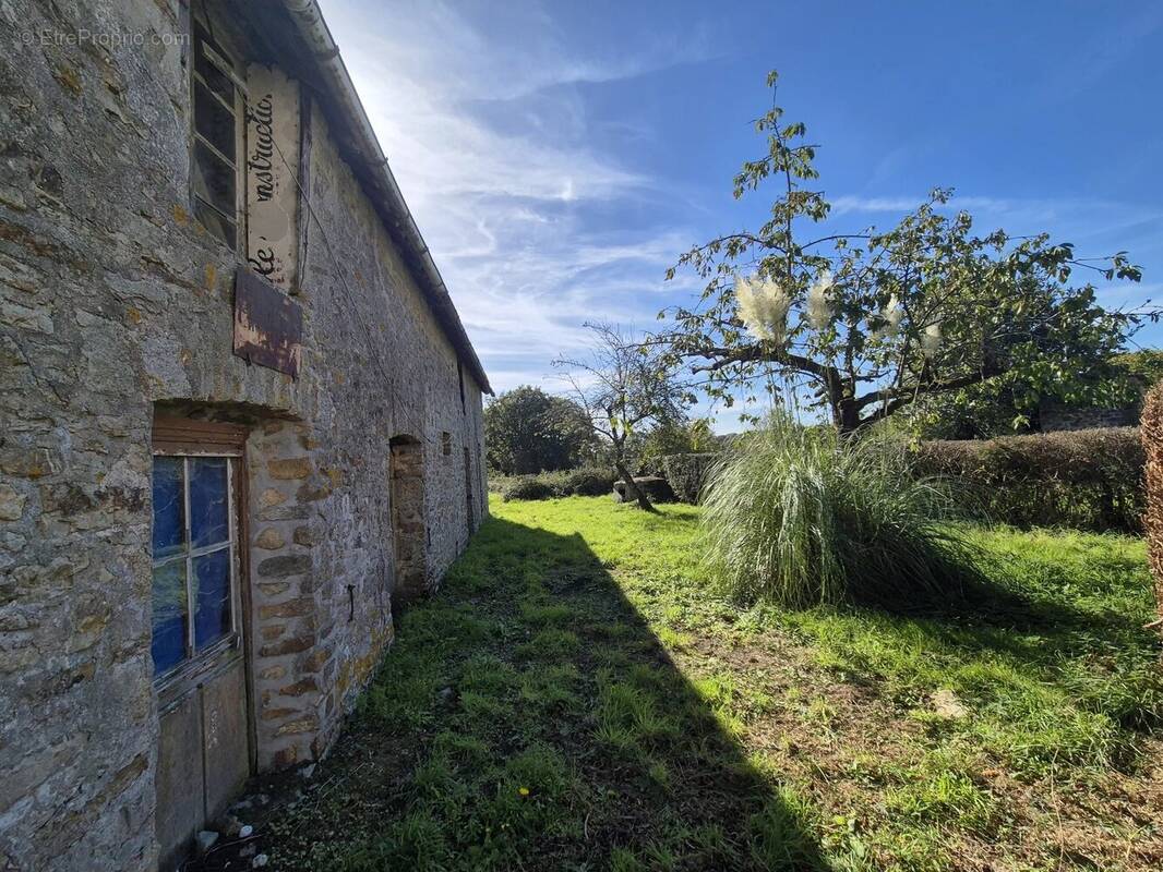 Maison à RUILLE-LE-GRAVELAIS
