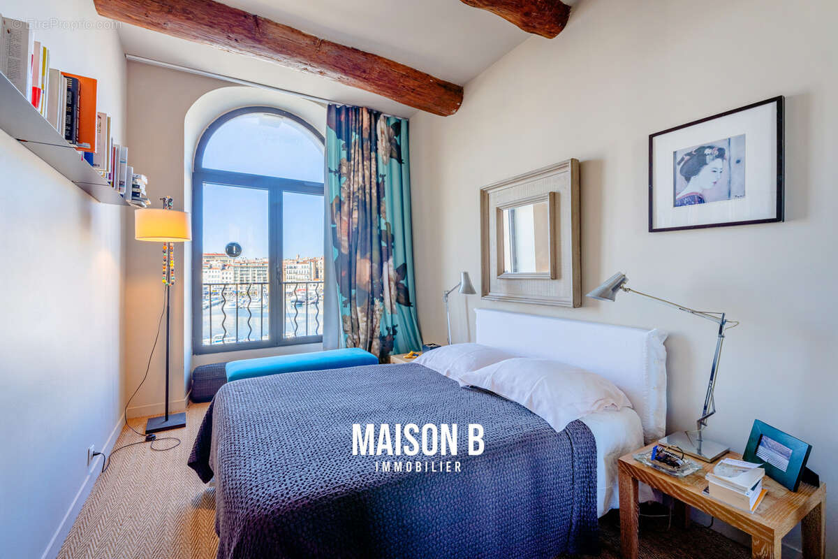 Appartement à MARSEILLE-1E