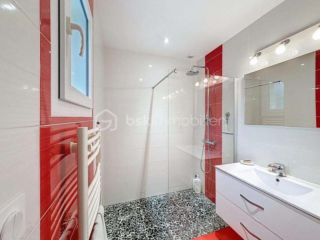 La maison idéale pour votre famille : 155 m², studio indépendant et grand jardin de 3 000 m² - photo 13