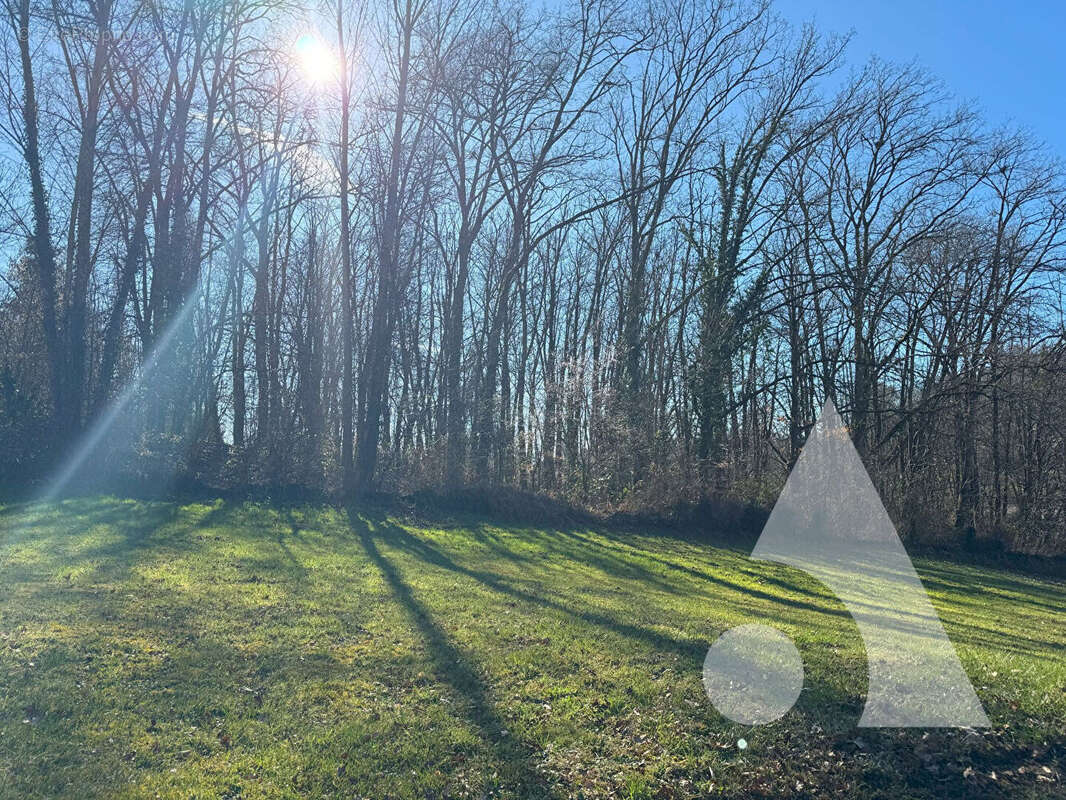 Terrain à SARLAT-LA-CANEDA
