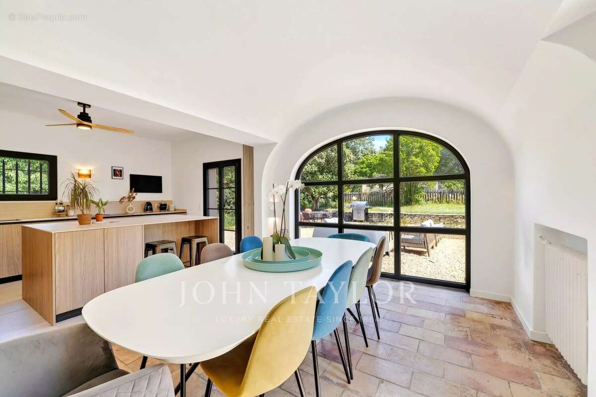 Bastide contemporaine rénovée aux portes d’Aix-en-Provence - photo 15