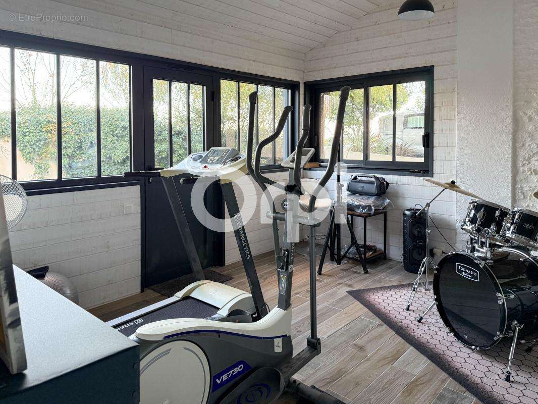 Maison à GENOUILLE