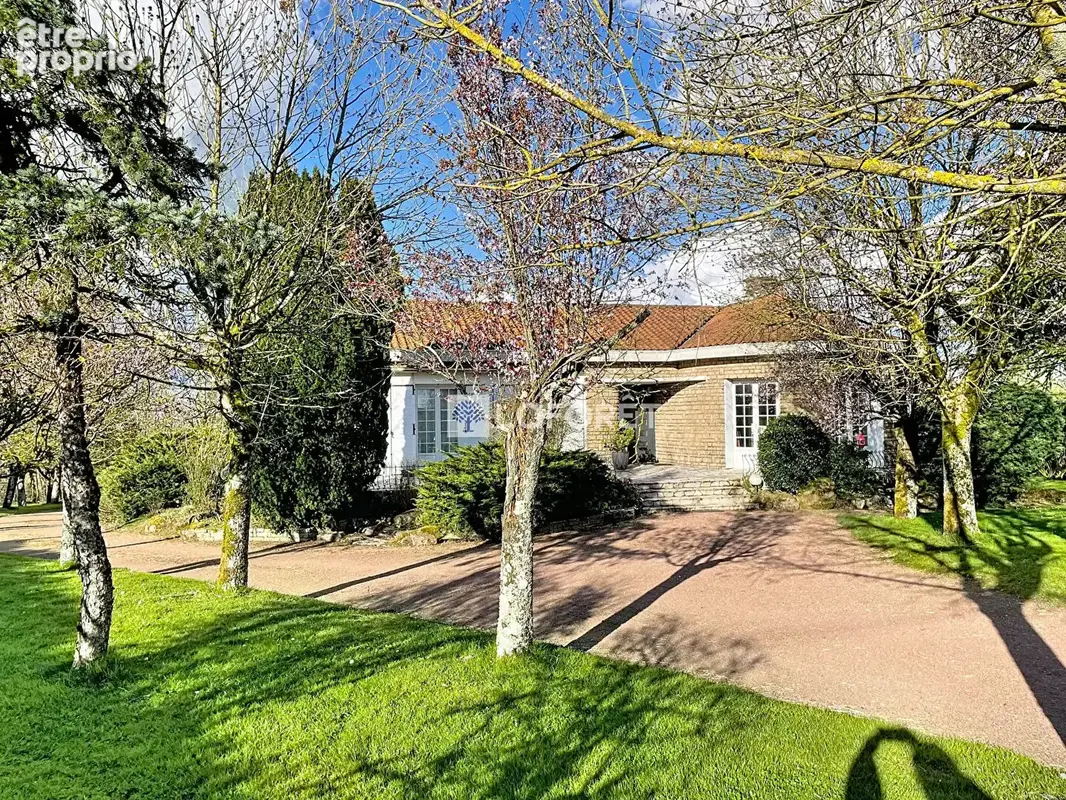 Maison 7 pièces piscine garage 3669m2 jardin - photo 25