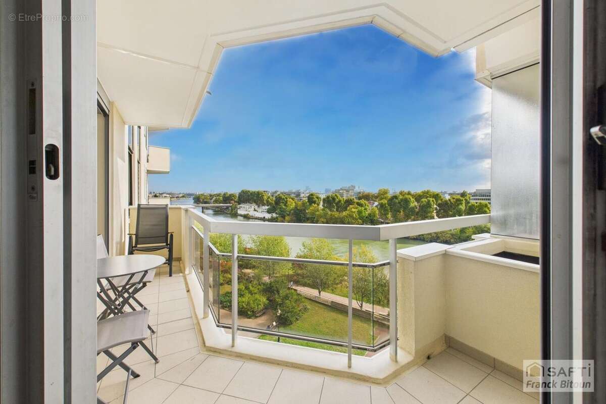 Photo 3 - Appartement à COURBEVOIE