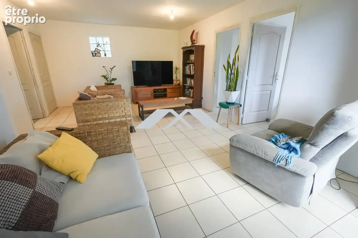Maison 5 pièces 150 m² à vendre à Saint-Pierre (97410) - photo 3