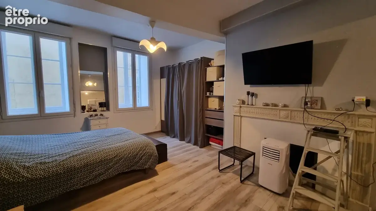 Maison de ville rénovée avec goût   200 m2 au cœur de la cité - photo 10