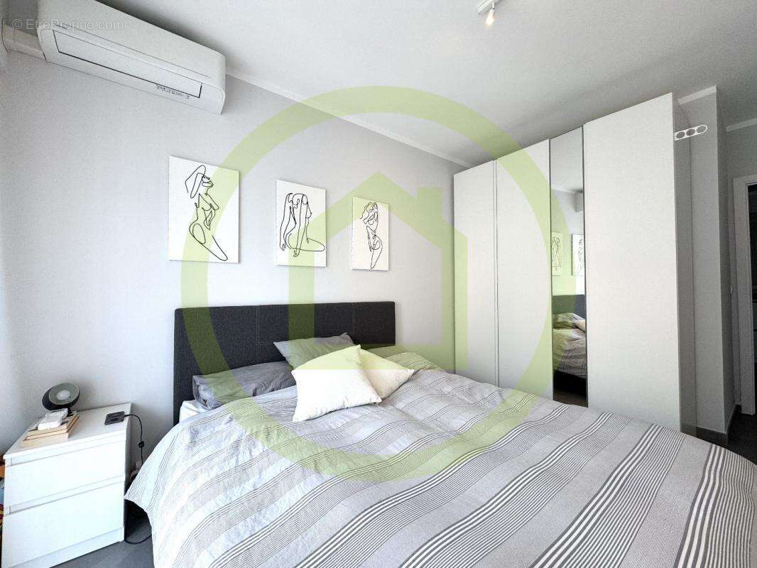 Appartement à ROQUEBRUNE-CAP-MARTIN