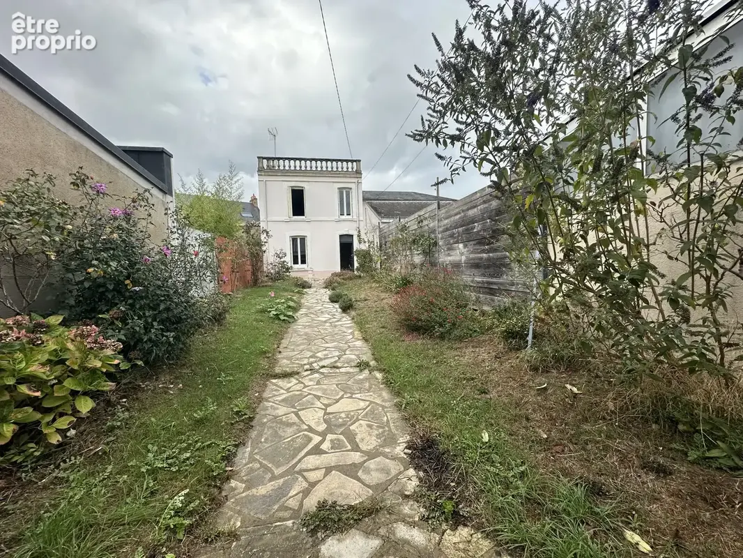 Mancelle avec garage secteur st pavin - photo 2