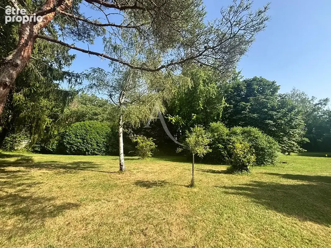 Terrain à BOISSY-LA-RIVIERE