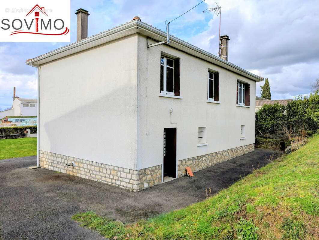 Maison à MAZIERES