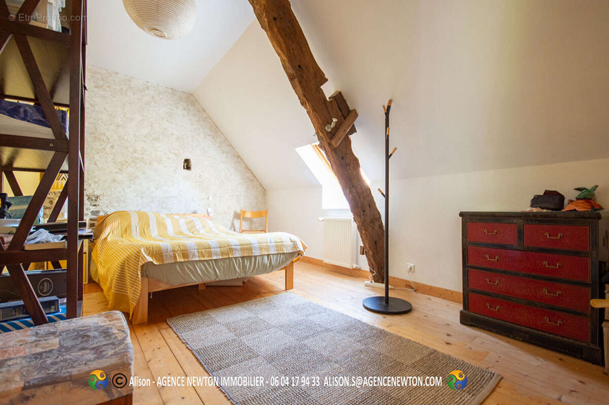 Maison à MINIAC-MORVAN