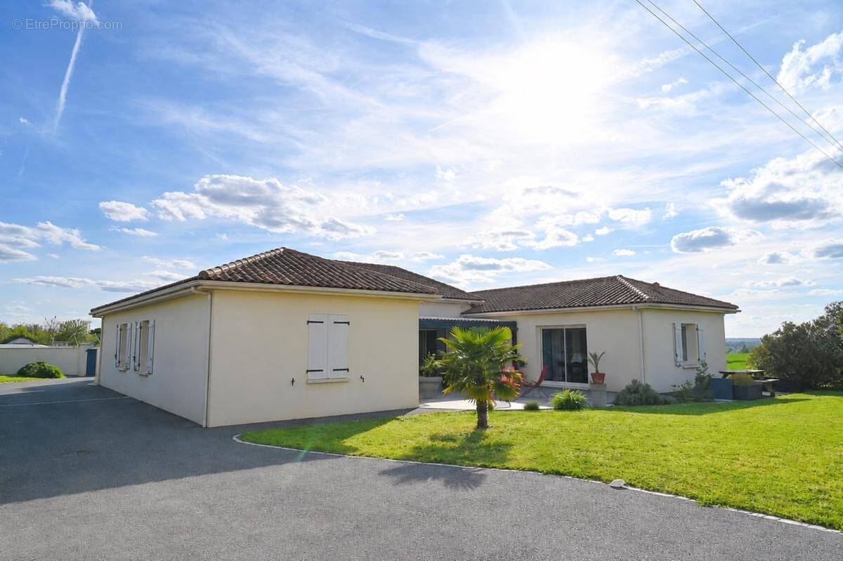 Maison à AVAILLES-EN-CHATELLERAULT