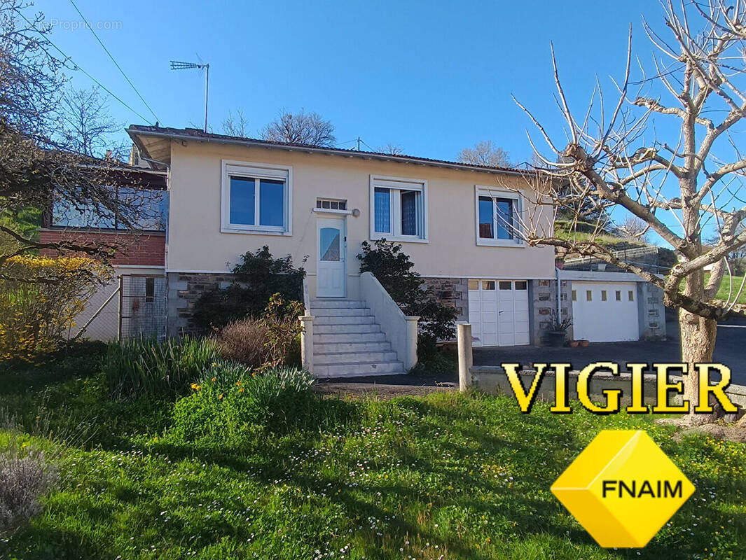 Maison à BAGNAC-SUR-CELE