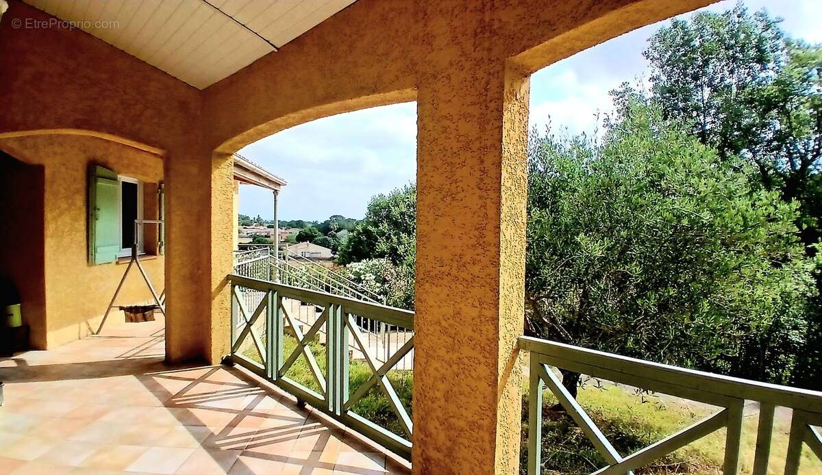 Agréable villa avec 4 chambres et chalet indépendant. - photo 7