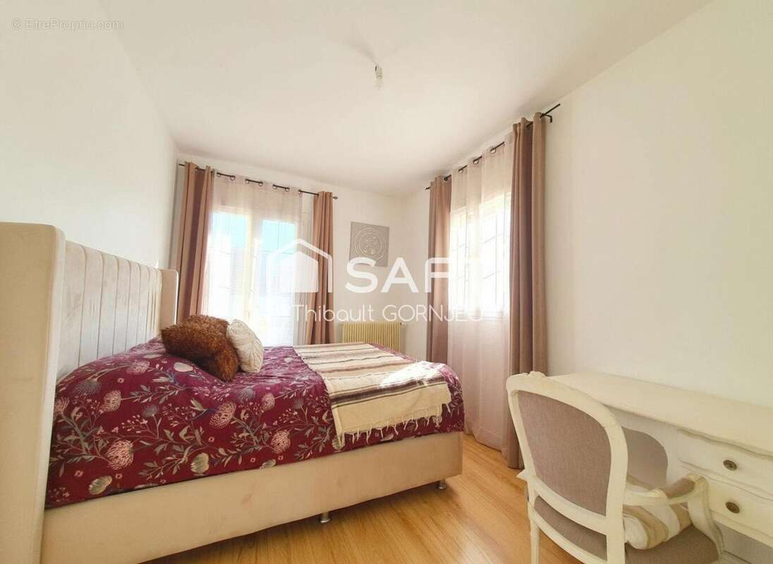 Photo 6 - Maison à VENEUX-LES-SABLONS