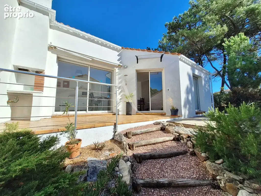 Photo Maison à La Tranche-Sur-Mer au prix de 378 500€