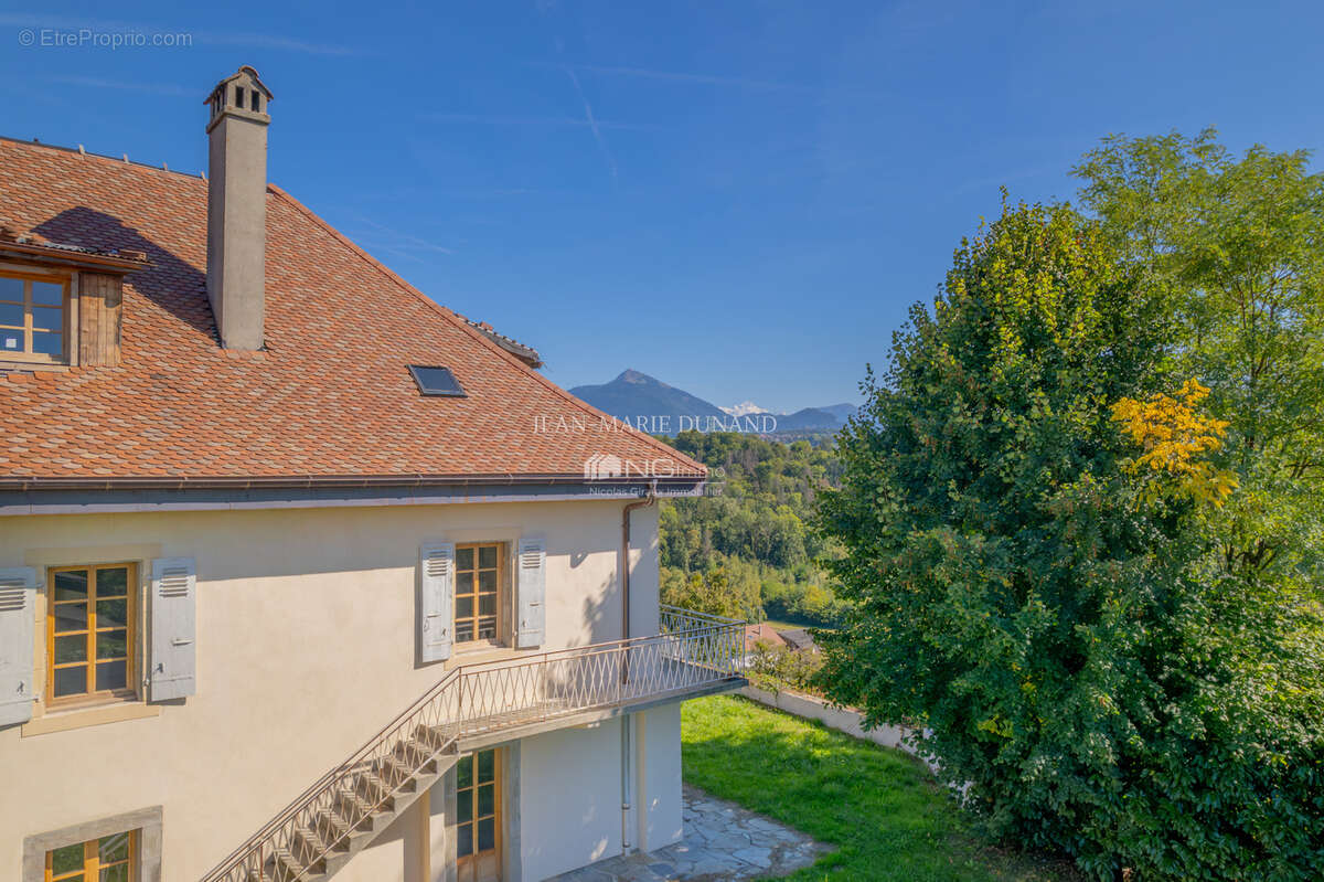 Maison à BONNE