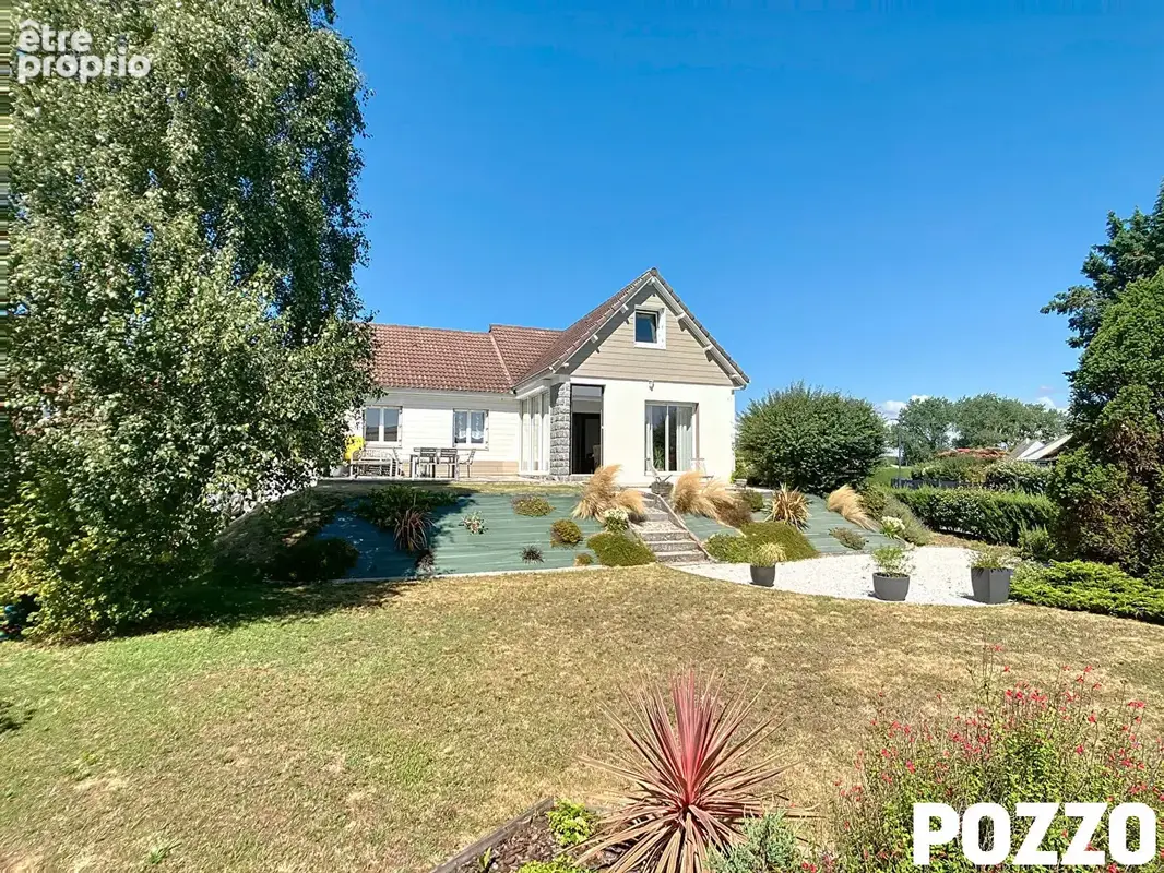 Maison à BREHAL