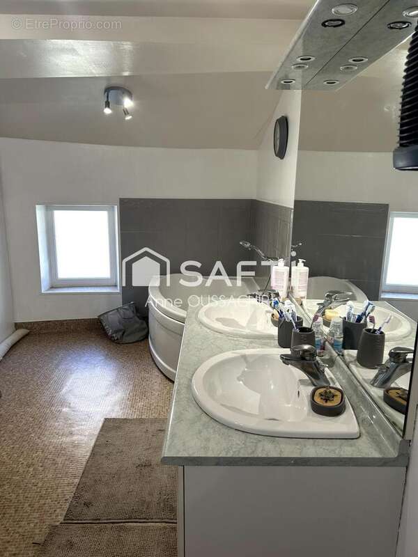 Photo 8 - Maison à AZAY-LE-BRULE