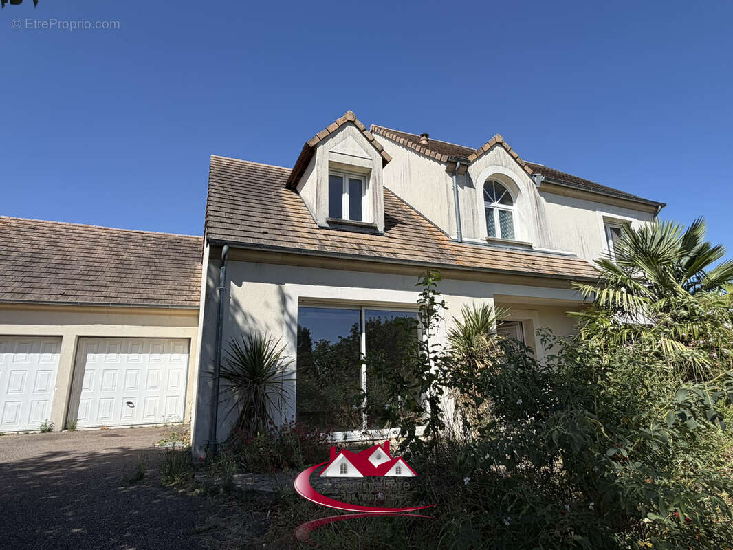 Maison à MAULETTE