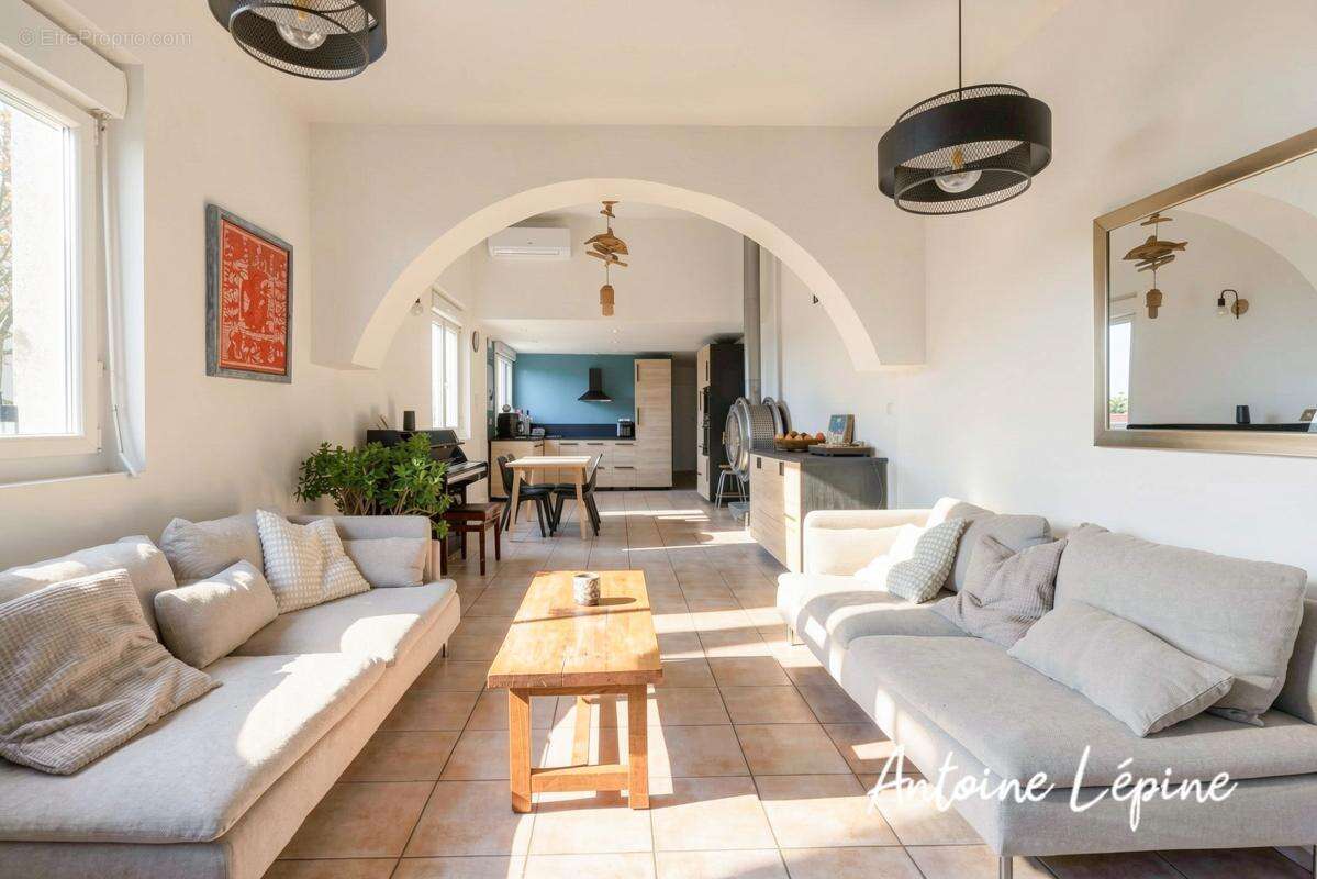 Maison à VENISSIEUX